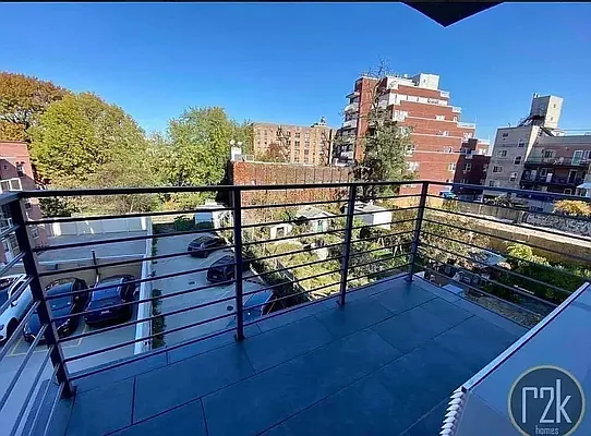 Rented by Realty 2000 Corp | media 14