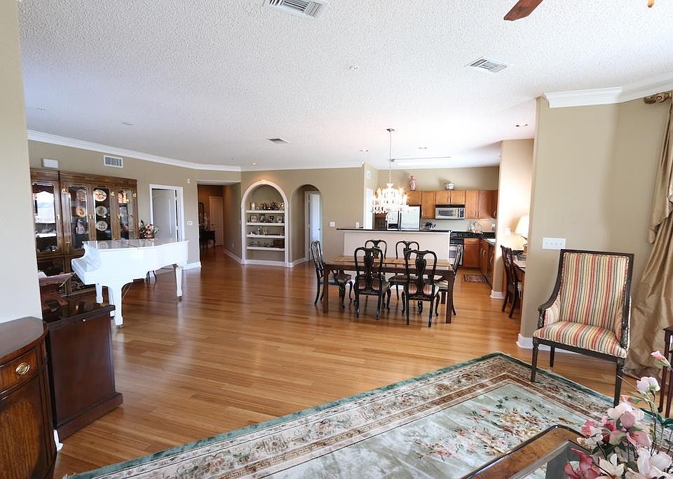 1st image of 2299 Lone Star Dr