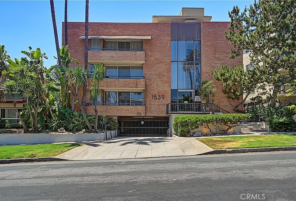 1st image of 1539 N Laurel Ave APT 202