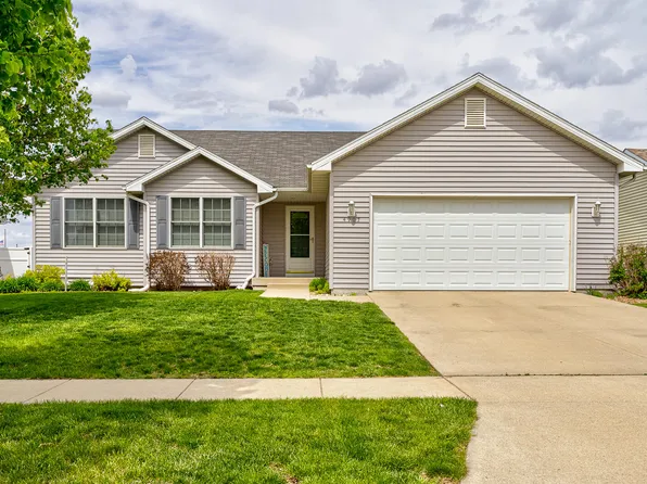 4907 Waller St, Ames, IA 50014