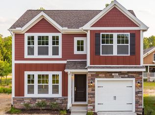 721 Woodland Circle Dr, South Haven, MI 49090