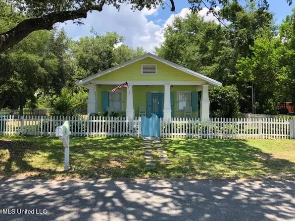 1085 Township Rd, Gulfport, MS 39507