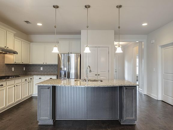 4th image of 728 Ravensdowne Dr