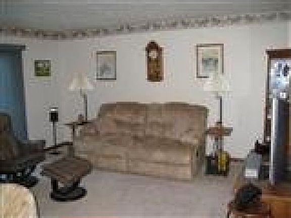 4th image of 297 Rowan Dr
