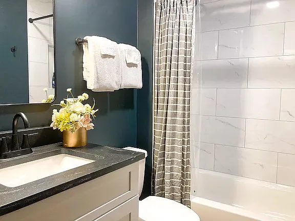 818 Kirkwood Ave — Photo 6