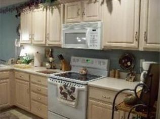 9804 N Potter Ave, Kansas City, MO 64157