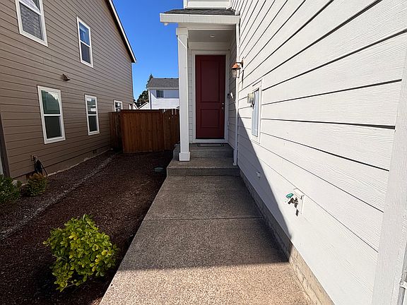 3rd image of 2950 N Pioneer Canyon Dr
