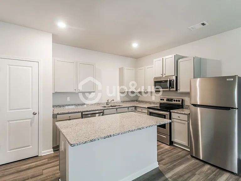 110 Heard Ln — Photo 5