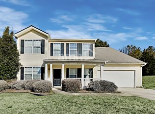 736 Baskins Cir, Winder, GA 30680