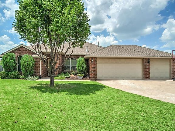 3rd image of 16105 Cantera Creek Dr