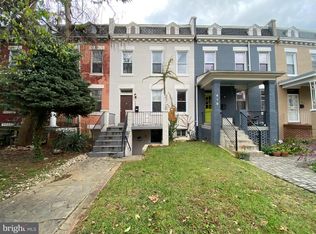 608 Kenyon St NW #B, Washington, DC 20010
