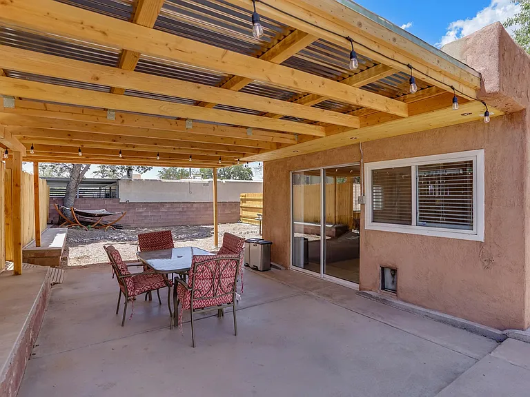 2518 Cagua Dr NE — Photo 4
