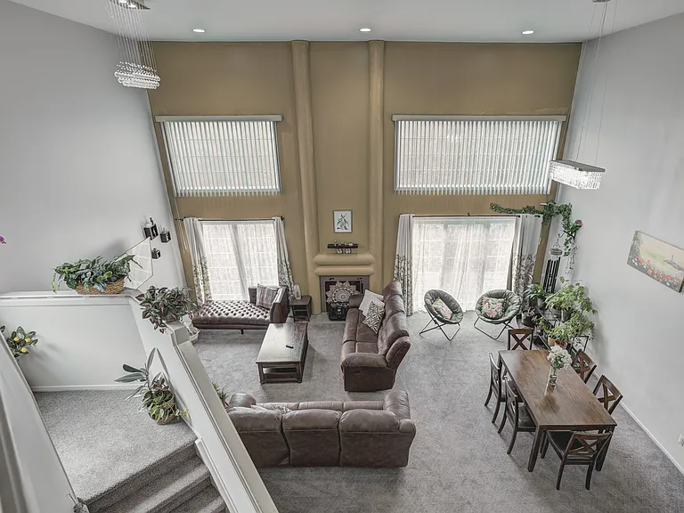 6255 Celeste Rd — Photo 4