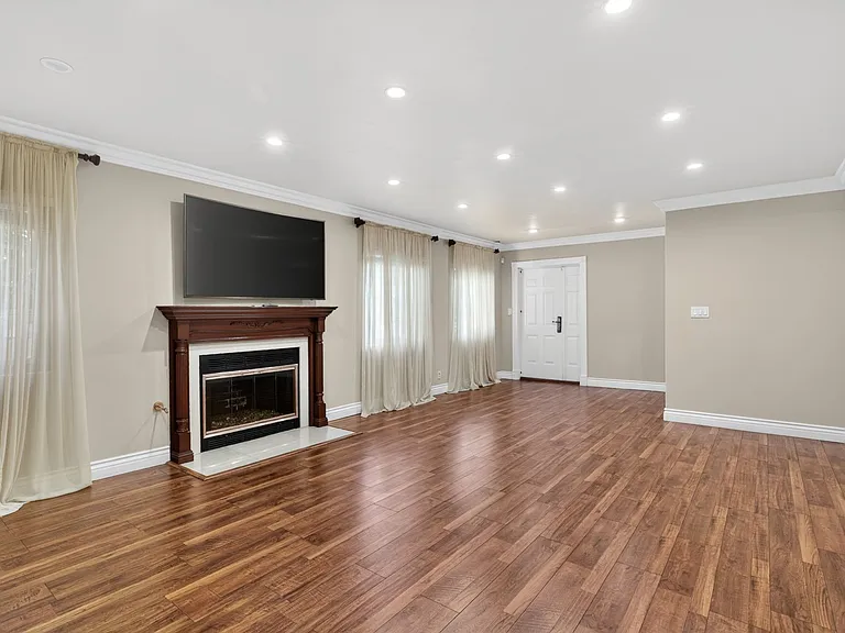 10154 Mount Gleason Ave — Photo 5