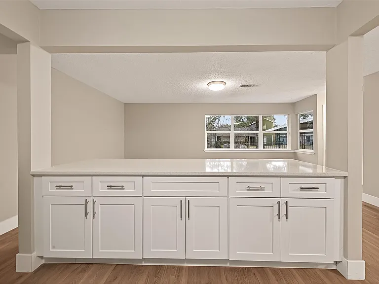 5833 Southlea St — Photo 14