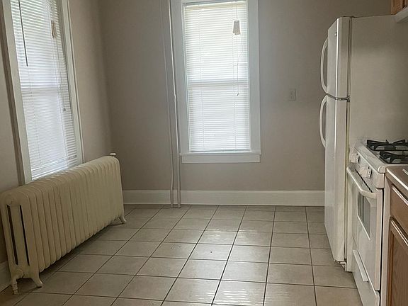 5th image of 1177 Edgerton St Unit 2