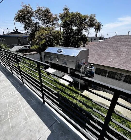 1336 W 37th Dr #3 — Photo 9