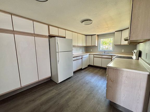 3rd image of 417 Baranof Ave #417