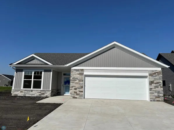 4943 Avery Ln S, Fargo, ND 58104