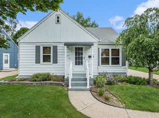 901 Cricklewood St SW, Wyoming, MI 49509