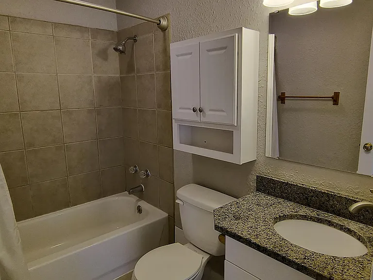 1527 N 55th Dr — Photo 36