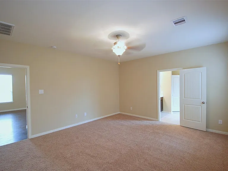 7103 Avalon Bend Cir — Photo 17