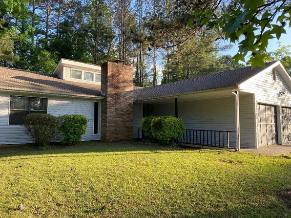 1141 Iron Gate Blvd, Jonesboro, GA 30238
