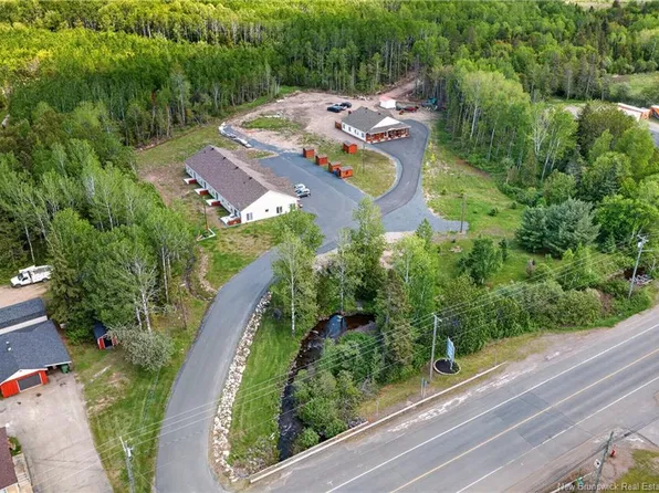 1321 Principale, Beresford, NB E8K 1A1
