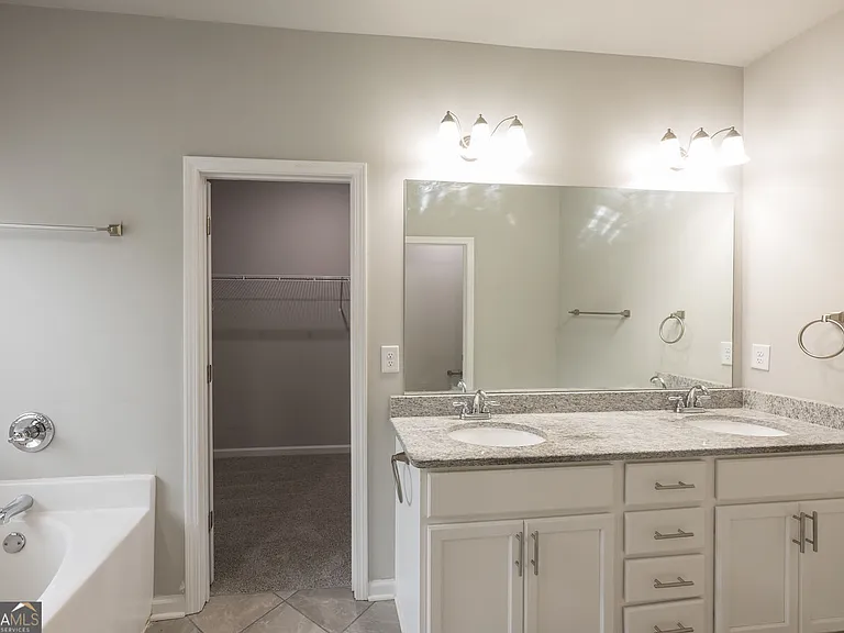 3296 Oxford Mill Ln — Photo 24