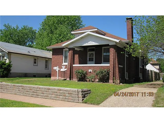 2435 Cleveland Blvd photo 1