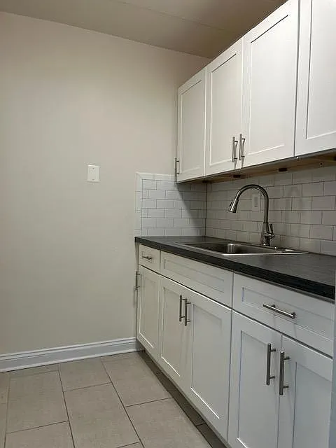 35 Park Ave — Photo 1