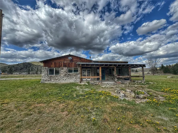 9536 State Highway 200, Plains, MT 59859