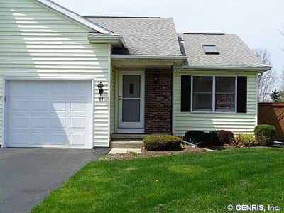 87 Flower Dale Dr, Rochester, NY, 14626