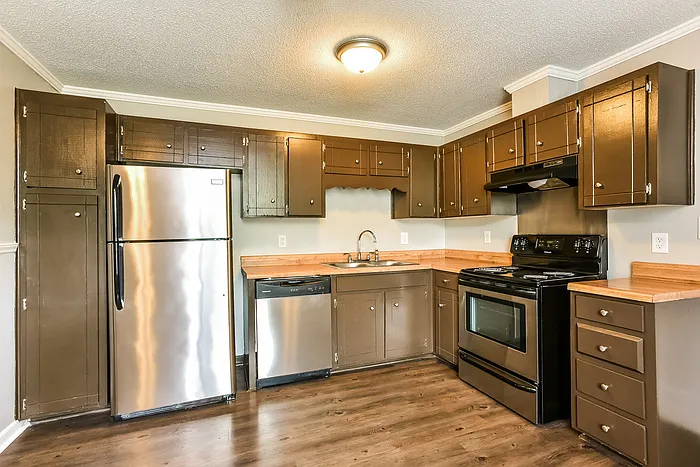 213 Power Ave — Photo 5