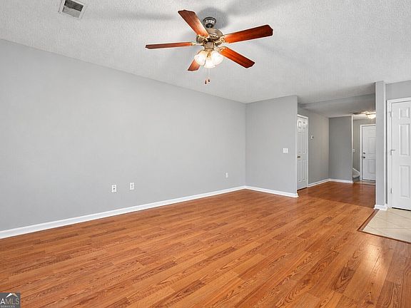 5th image of 5030 Winfield Dr