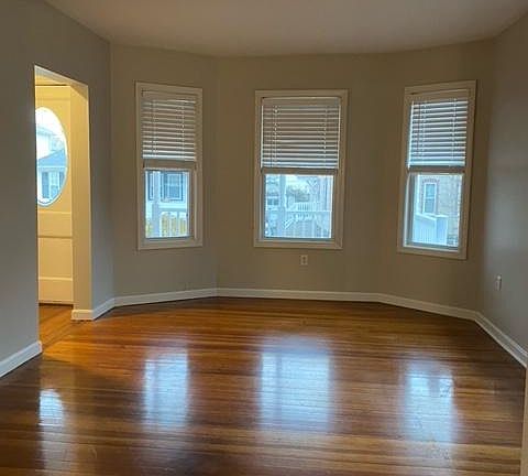 5th image of 40 Atherton St #1