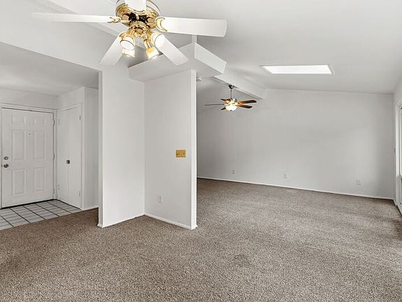 4th image of 485 Waterford Dr