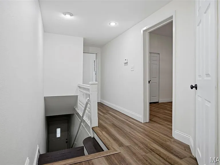 4320 W Pine Blvd #A — Photo 5