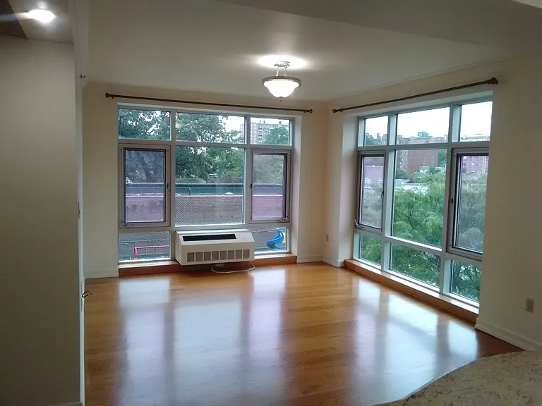 531 W 235th St #4A — Photo 1