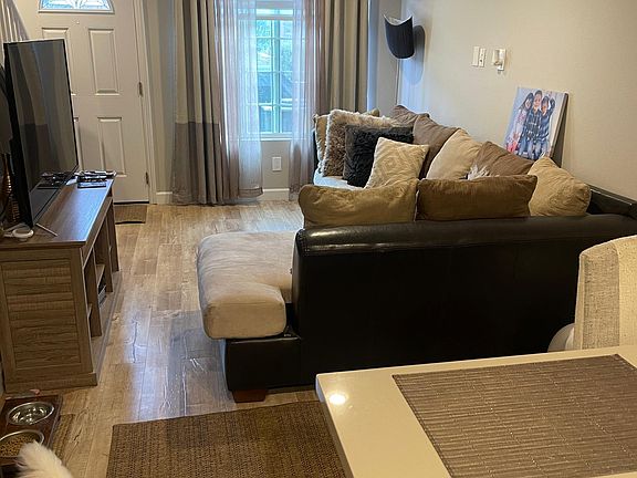 3rd image of 16408 Valencia Ave Unit 213