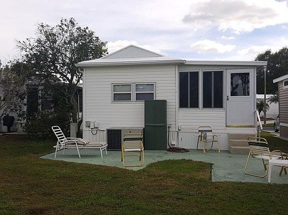 3rd image of 235 Bainbridge Dr