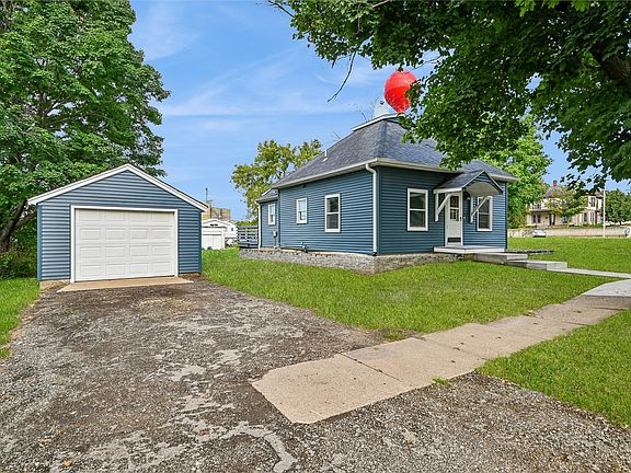 2nd image of 204 Ely St
