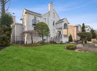 1089 Briar Way, Fort Lee, NJ 07024