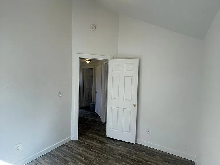 1214 Remington St — Photo 6