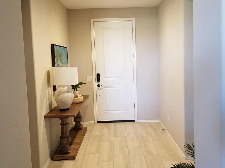 27389 W Wahalla Ln — Photo 2