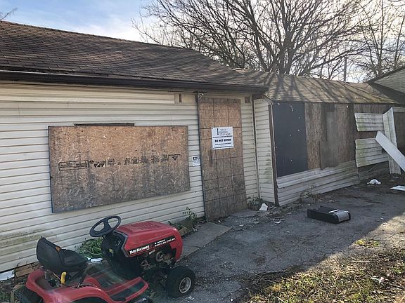 2nd image of 1473 E 26th Ave