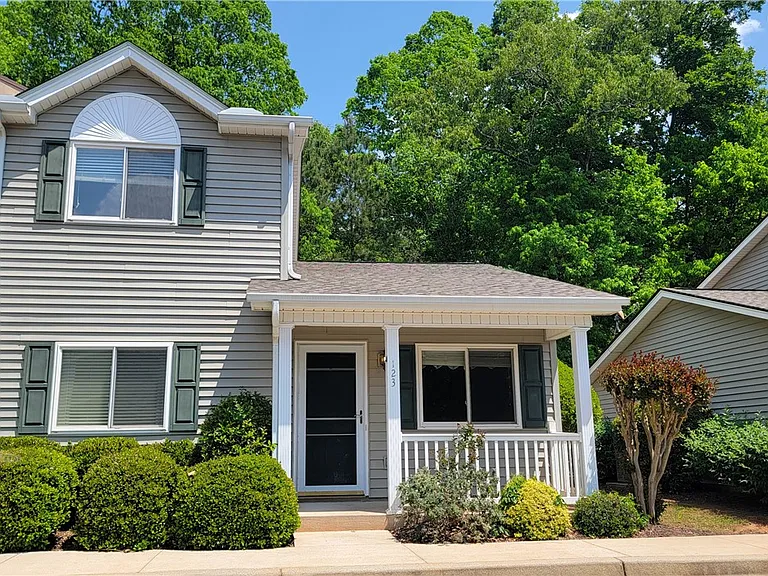 123 Perkins Pl — Photo 1