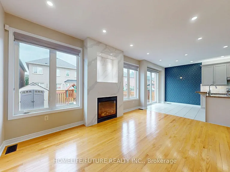 15 Ada Gdns — Photo 8