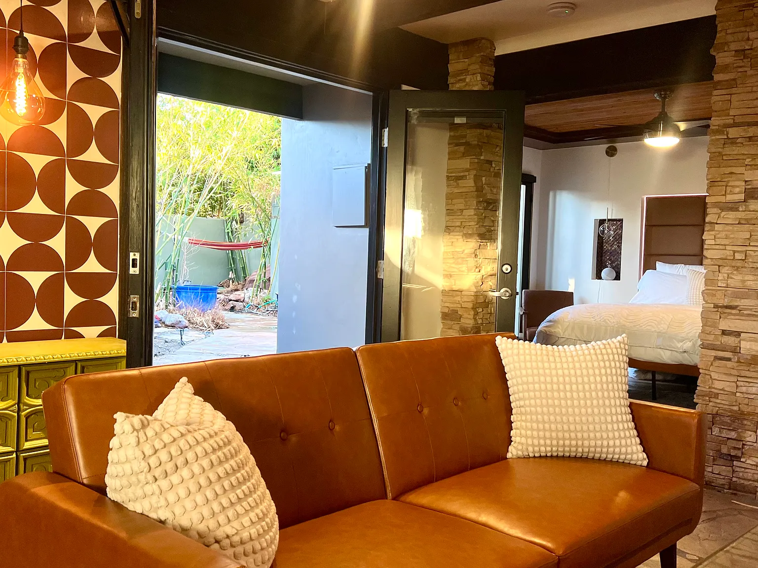 1 bed, 600 sqft, $1,950 — Photo 2
