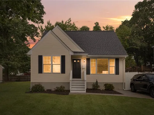 60 Hobson Ave, North Providence, RI 02911